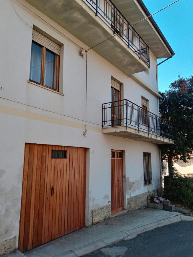 Ferienwohnung Casa Sias Santu Lussurgiu Exterior foto